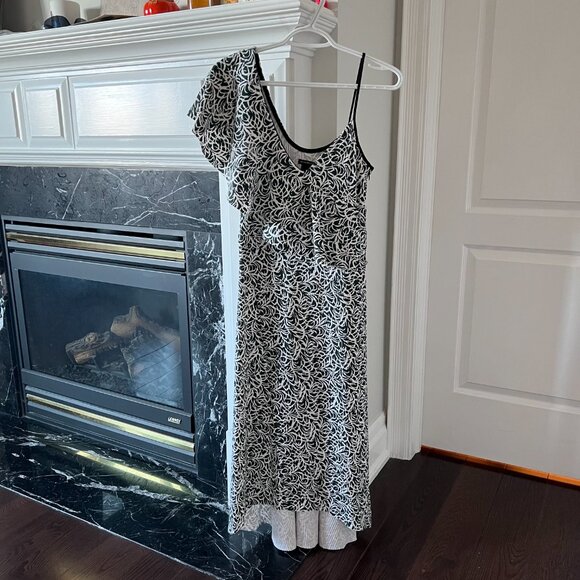 Club Monaco Black and White Asymmetrical Dress - Picture 7 of 7